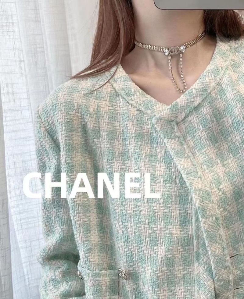 Ch**el necklaces